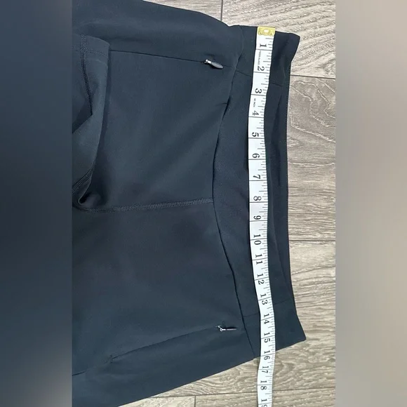 Columbia Women’s Lightweight Active Shorts - Picture 9 of 9